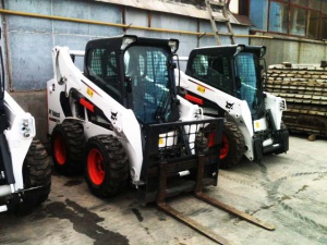  Bobcat 570, 2 , 